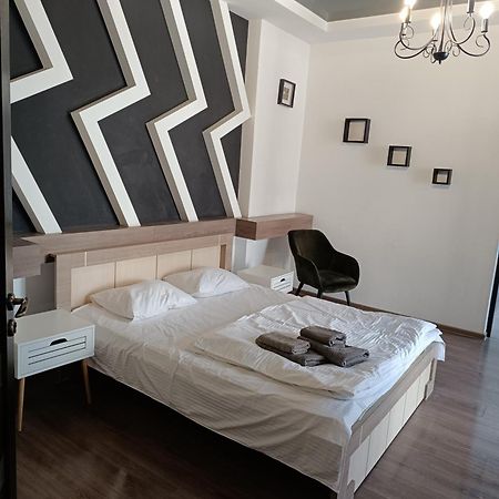 Apartments Zefir Lviv Exterior foto