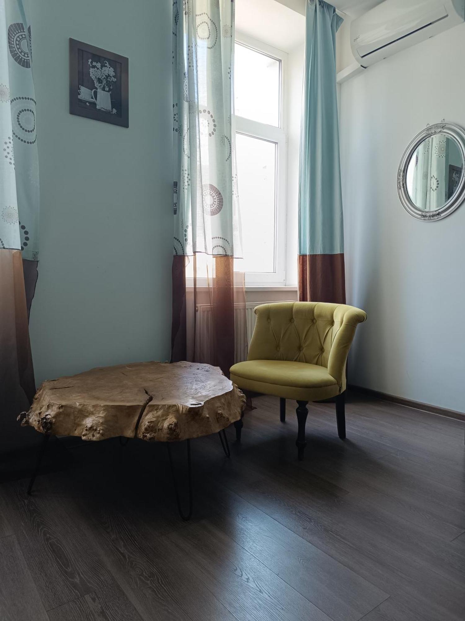 Apartments Zefir Lviv Exterior foto